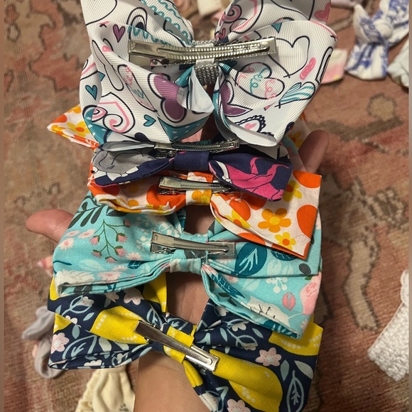 Bundle of Baby Headbands and Bows - Picture 3 of 4